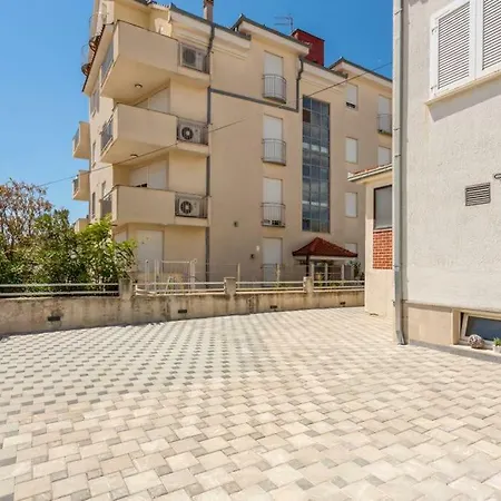 Cuby With Private Pool In تروغير