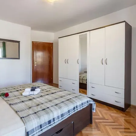 Cuby With Private Pool In تروغير