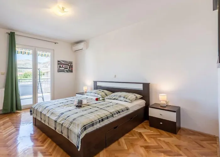 Cuby With Private Pool In 特罗吉尔