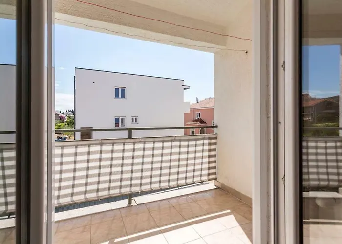 Cuby With Private Pool In Apartman Trogir